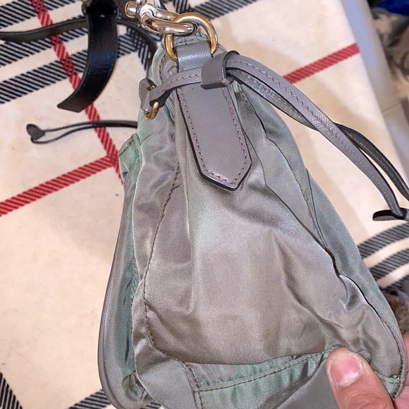 Prada Tessuto utility,flight bag made in Italy - Picture 4 of 10